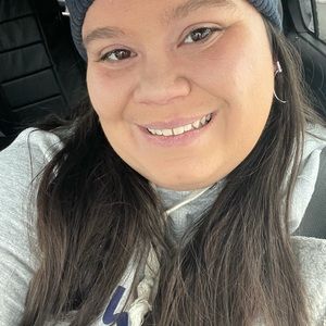 Meet your Posher, Desiree